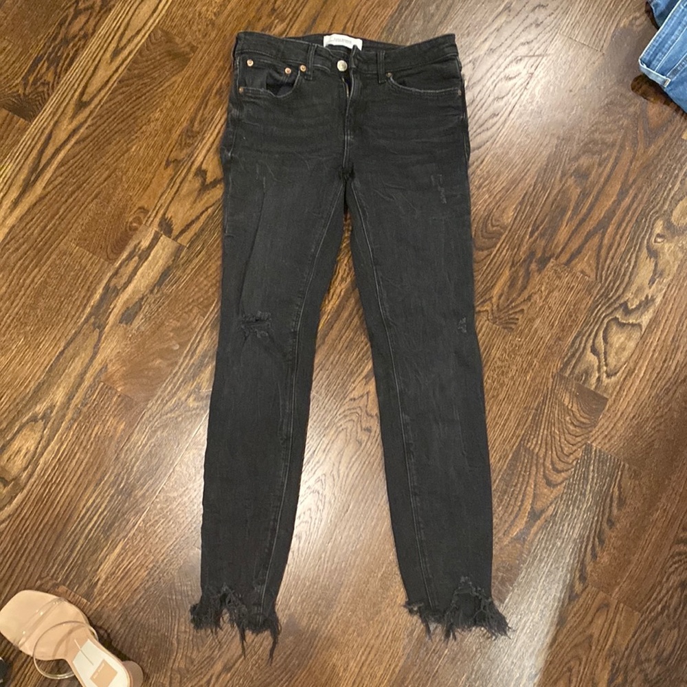 Zara jeans!!! Black size 38 EURO, USA 6, MEX 28